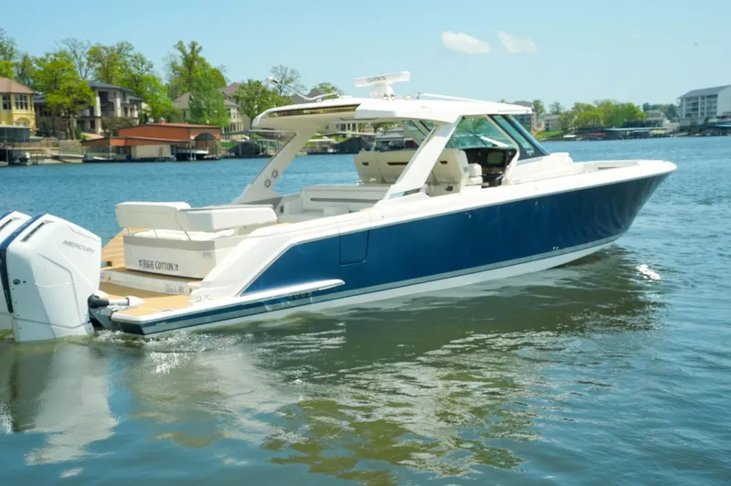 Slide: The Image of Tiara 43 LS 2024 - 98