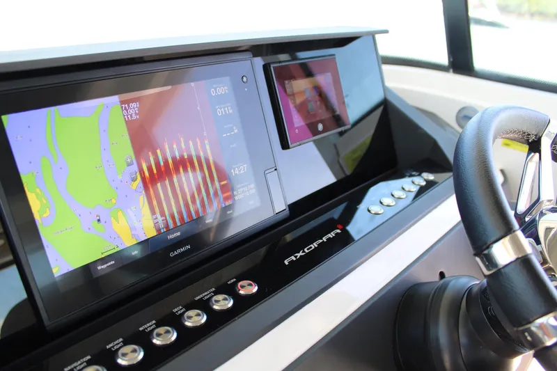 Slide: The Image of 2020 Axopar - Helm - 24