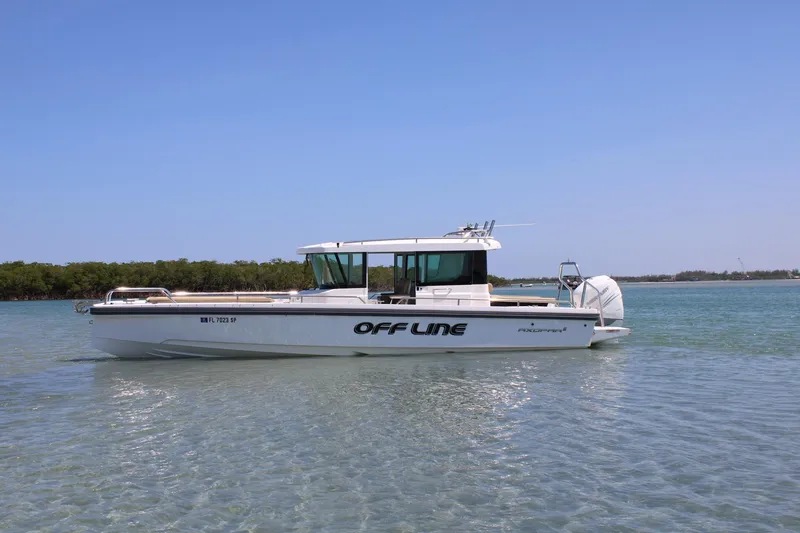 Slide: The Image of 2020 Axopar - Exterior profile on the water - 8