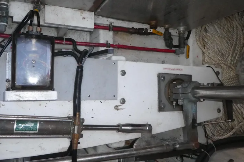 Slide: The Image of Ocean Alexander 440 Sundeck CPMY 1993 - 60