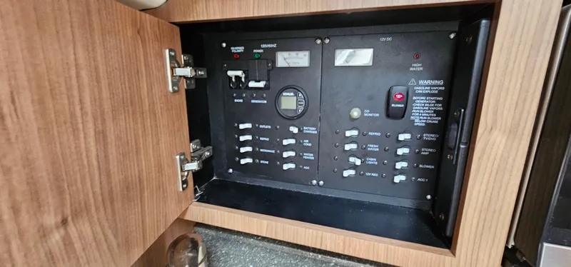 Slide: The Image of Boston Whaler 285 Conquest 2016 - 54