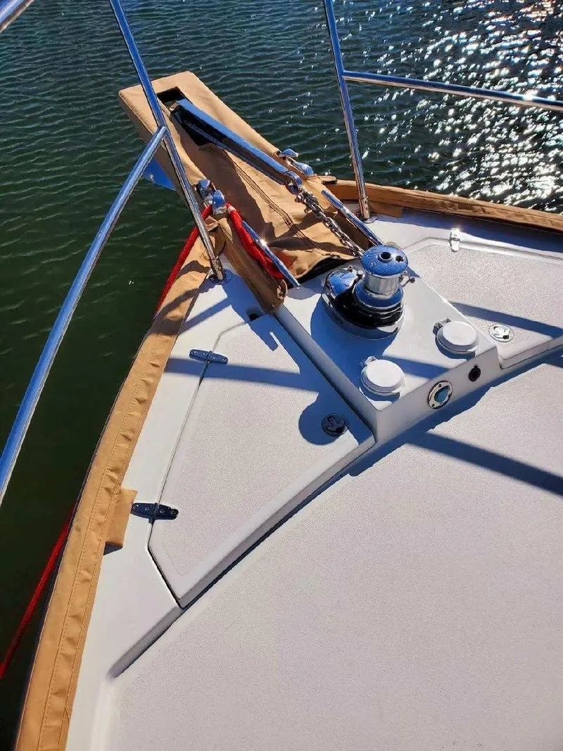 Slide: The Image of Sabreline 36 Flybridge Fast Trawler 2004 - 51