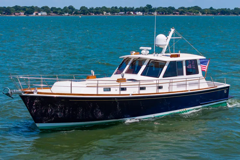 The Image of Grand Banks 49 Eastbay SX w/Side Door 2005 - 0