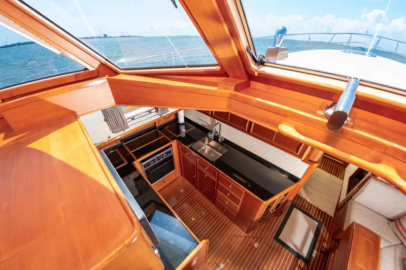 Slide: The Image of Grand Banks 49 Eastbay SX w/Side Door 2005 - 20