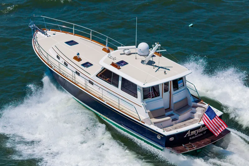 Slide: The Image of Grand Banks 49 Eastbay SX w/Side Door 2005 - 4