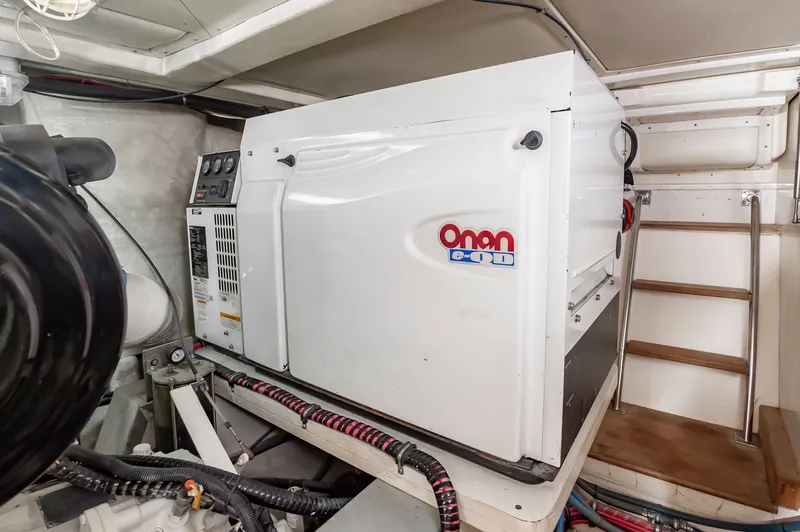 Slide: The Image of Grand Banks 49 Eastbay SX w/Side Door 2005 - 45