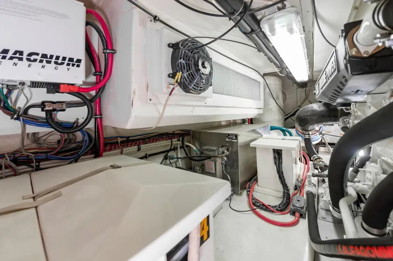 Slide: The Image of Grand Banks 49 Eastbay SX w/Side Door 2005 - 51