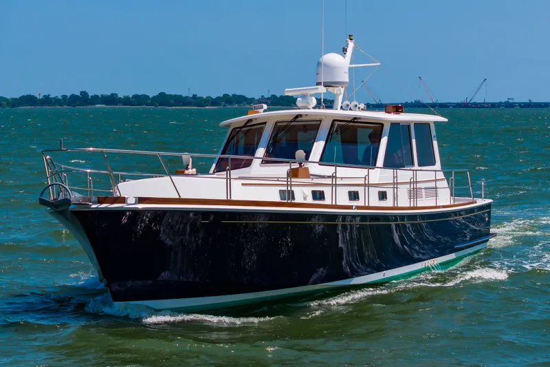 Slide: The Image of Grand Banks 49 Eastbay SX w/Side Door 2005 - 54