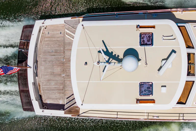 Slide: The Image of Grand Banks 49 Eastbay SX w/Side Door 2005 - 62