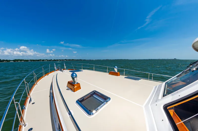 Slide: The Image of Grand Banks 49 Eastbay SX w/Side Door 2005 - 8