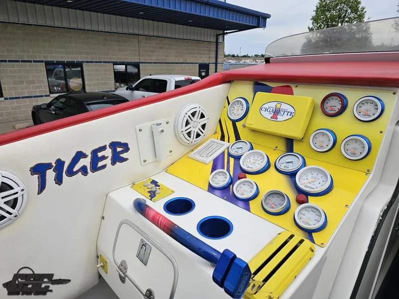 Slide: The Image of Cigarette 42 Tiger 2001 - 51