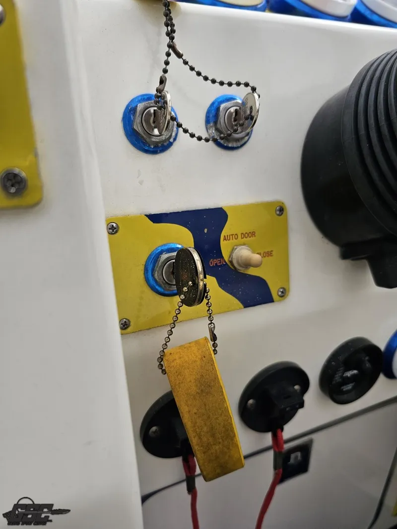 Slide: The Image of Cigarette 42 Tiger 2001 - 60