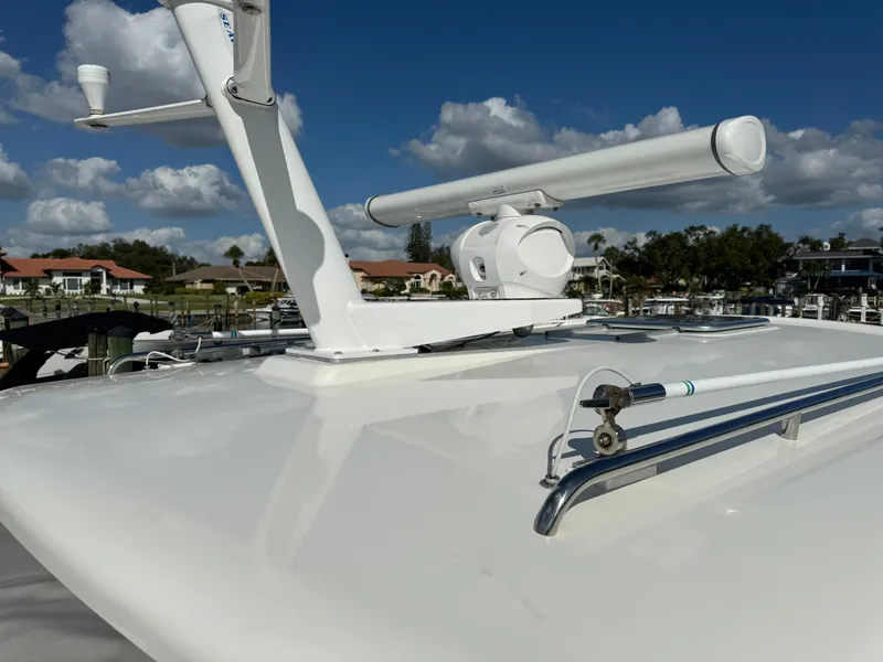 Slide: The Image of RADAR and SeaView mast - 13