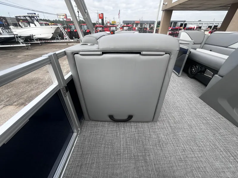 Slide: The Image of Avalon VNT QL21T 2025 - 17