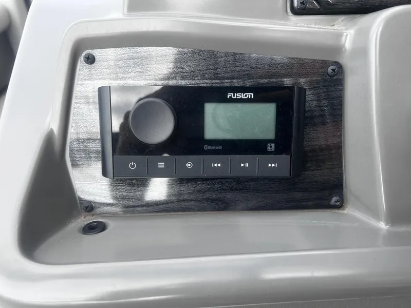 Slide: The Image of Avalon VNT QL21T 2025 - 20