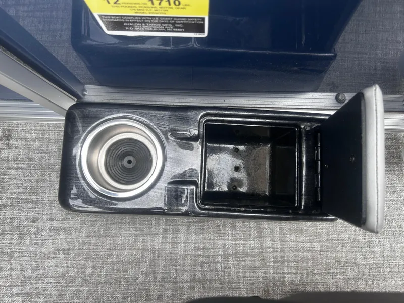 Slide: The Image of Avalon VNT QL21T 2025 - 25