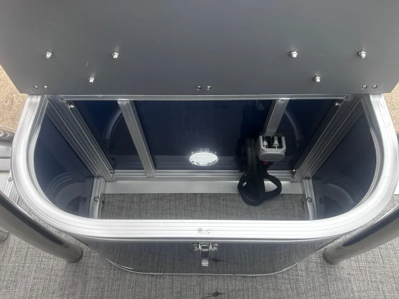 Slide: The Image of Avalon VNT QL21T 2025 - 33