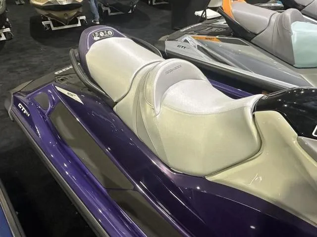 Slide: The Image of Sea-Doo GTI 2025 - 13