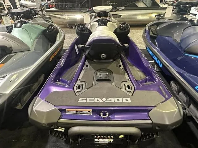 Slide: The Image of Sea-Doo GTI 2025 - 18