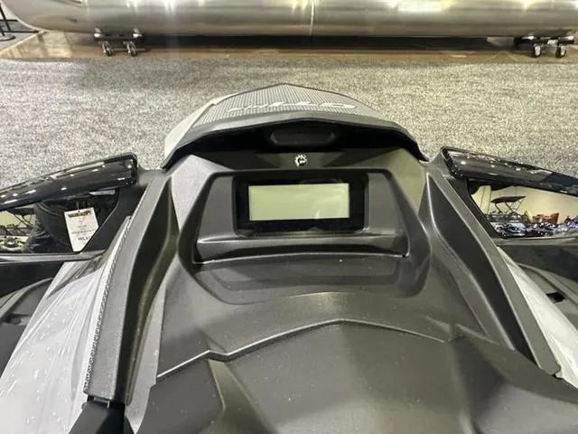 Slide: The Image of Sea-Doo GTI 2025 - 19