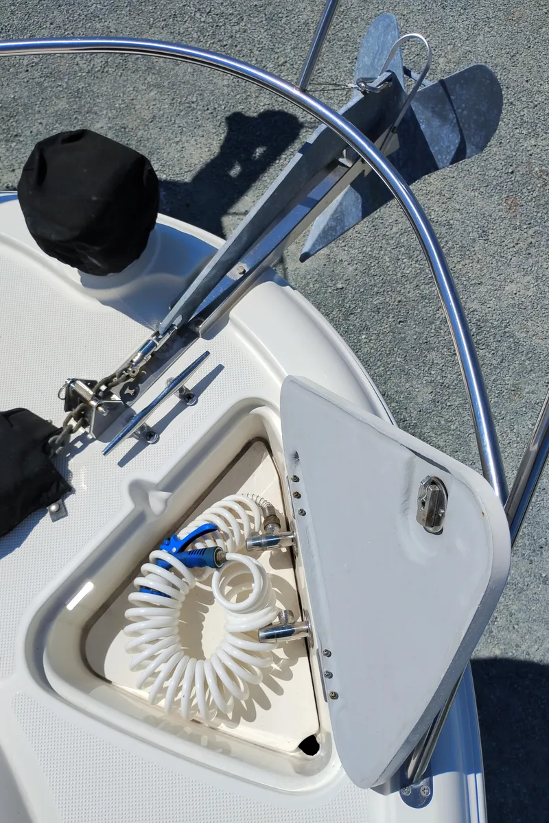 Slide: The Image of Meridian 341 Sedan 2006 - 58