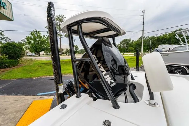 Slide: The Image of Sea Pro 172 Bay 2025 - 7