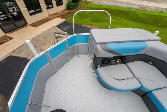 Slide: The Image of South Bay S224CR Cruise 2.75 2025 - 11