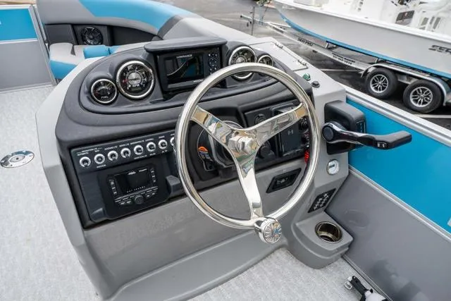 Slide: The Image of South Bay S224CR Cruise 2.75 2025 - 14