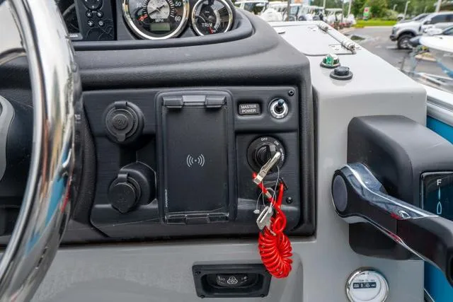 Slide: The Image of South Bay S224CR Cruise 2.75 2025 - 16