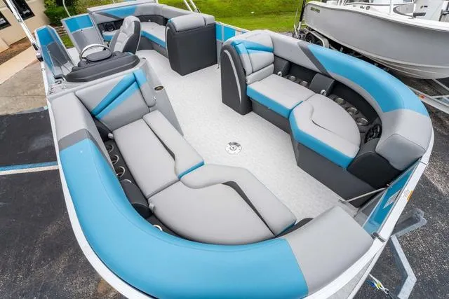 Slide: The Image of South Bay S224CR Cruise 2.75 2025 - 6