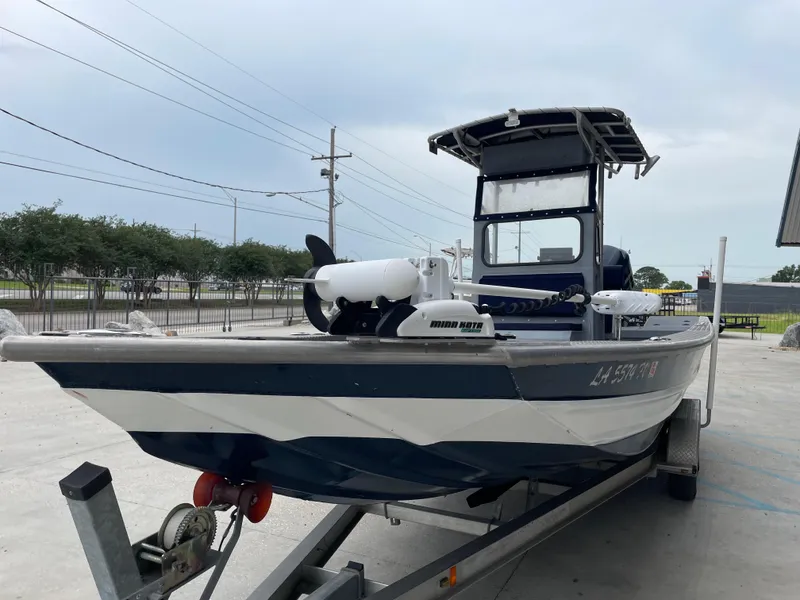 Slide: The Image of Hanko 247 boat from 2009 on a trailer, featuring a sleek design and modern equipment. - 5