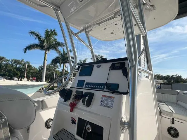 Slide: The Image of Sea Fox Commander 228 2023 - 41