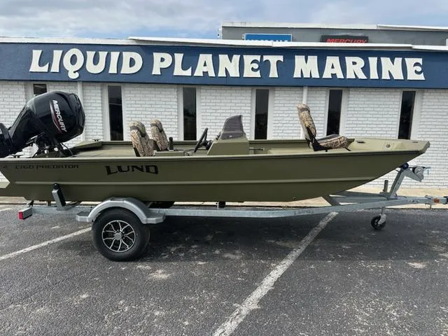 Slide: The Image of Lund Predator 1760 SC 2025 - 3