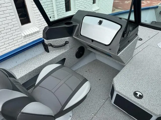 Slide: The Image of Lund 1775 Adventure Sport 2025 - 11