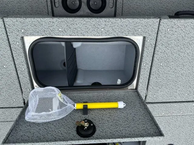 Slide: The Image of Lund 1775 Adventure Sport 2025 - 12