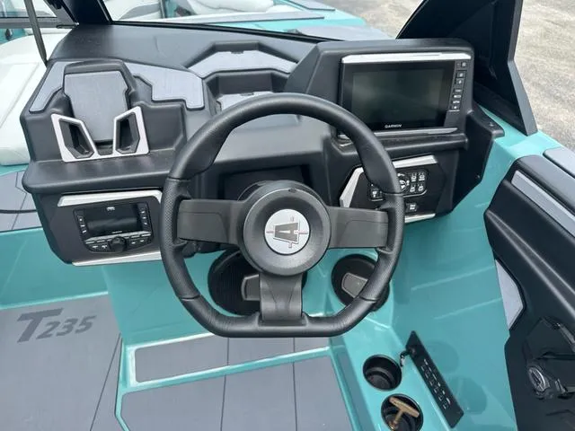 Slide: The Image of Axis Wake Research T Series T235 2025 - 13