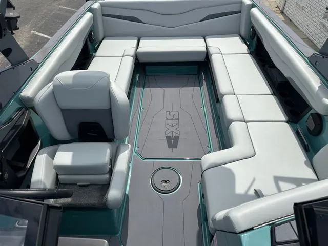 Slide: The Image of Axis Wake Research T Series T235 2025 - 15