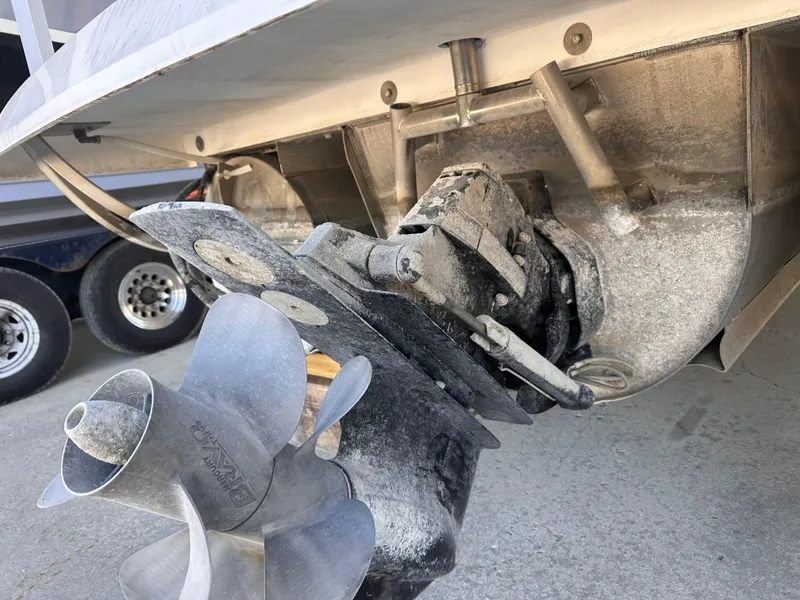 Slide: The Image of Close-up of a 2011 Tahoe Pontoon 2685FS Sierra Funship propeller and motor. - 9