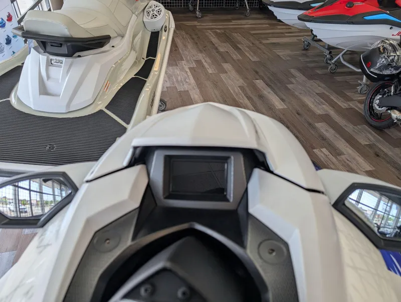 Slide: The Image of Yamaha GP SVHO with Audio 2025 - 7