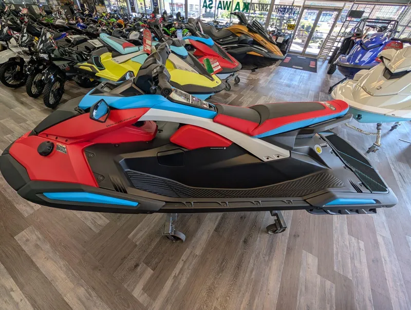 Slide: The Image of Yamaha Jetblaster DLX 3-Up 2025 - 13