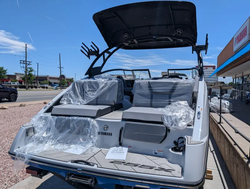 Slide: The Image of Yamaha 255XD 2025 - 10