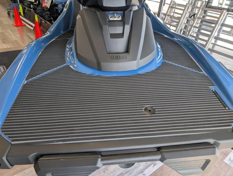 Slide: The Image of Yamaha VX Cruiser HO with Audio 2025 - 10