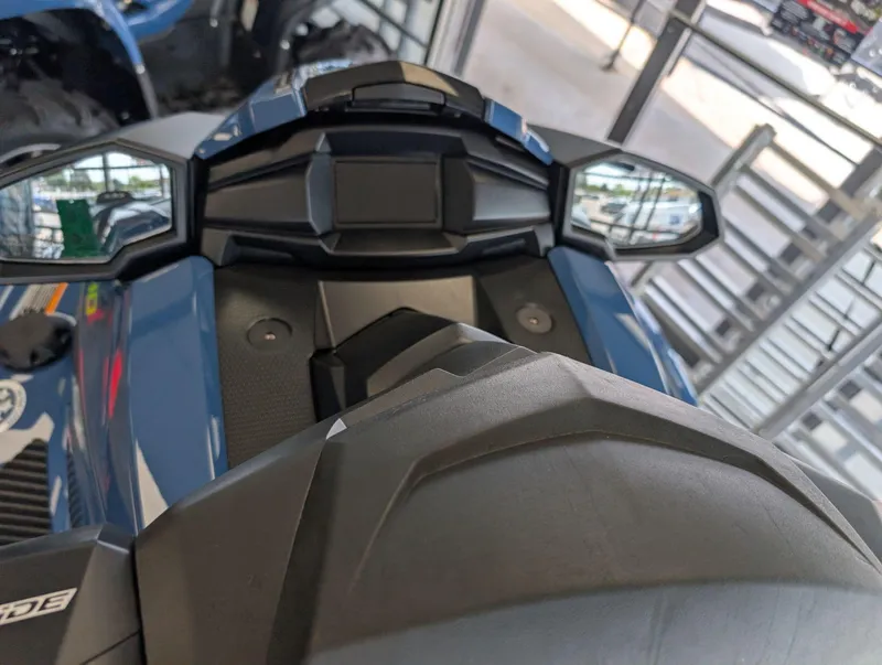 Slide: The Image of Yamaha VX Cruiser HO with Audio 2025 - 8