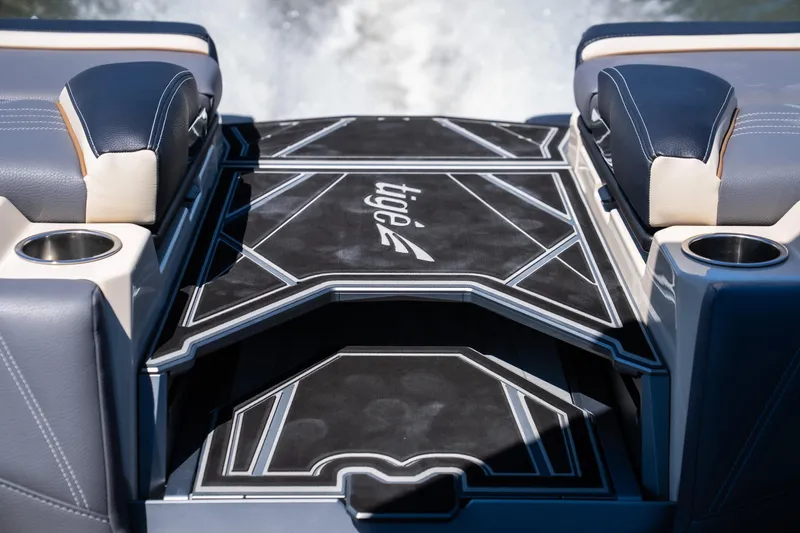 Slide: The Image of 2025 Tigé Ultré 23ZX boat deck with sleek design and comfortable seating. - 15