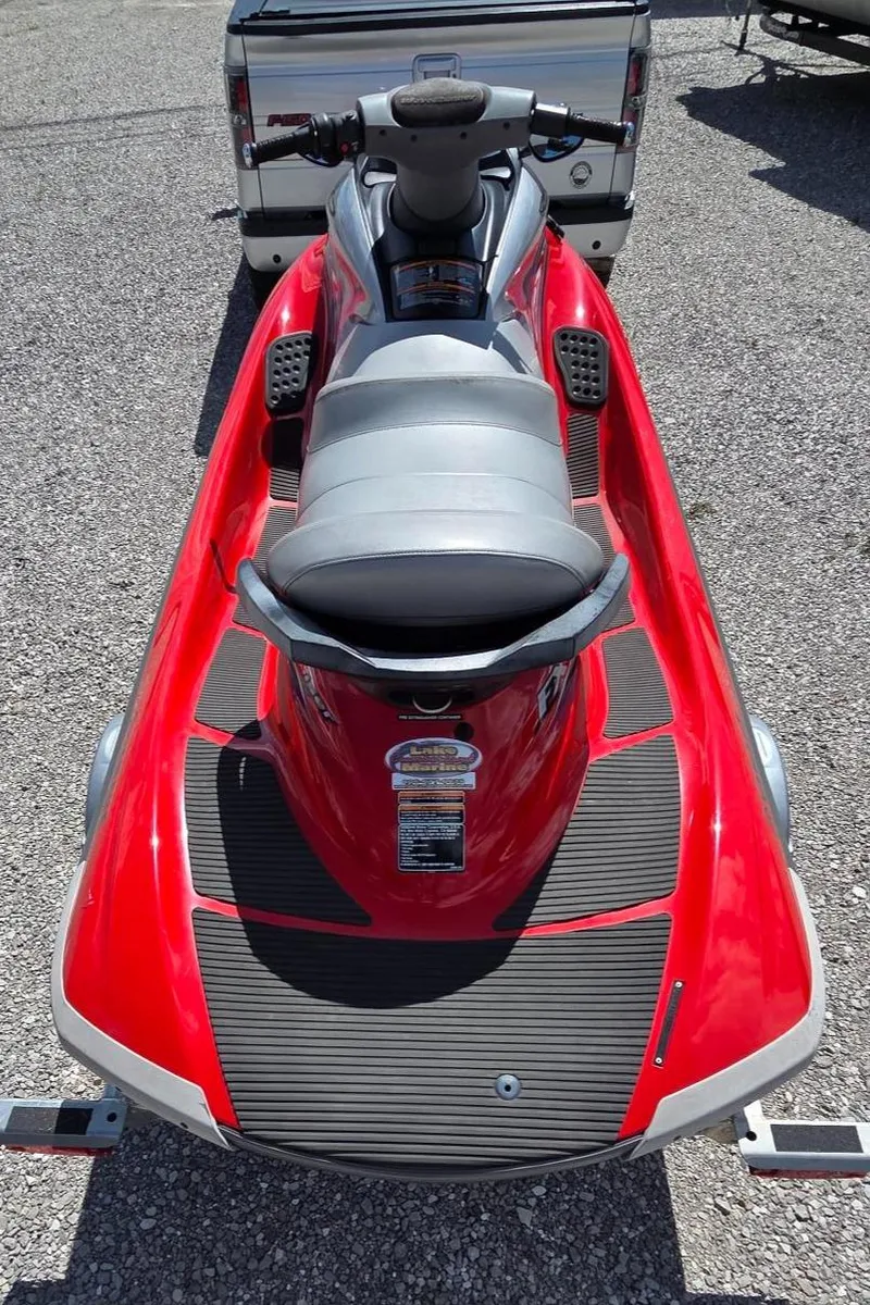 Slide: The Image of 2005 Yamaha WaveRunner FX Cruiser HO in red, parked on a trailer. - 3