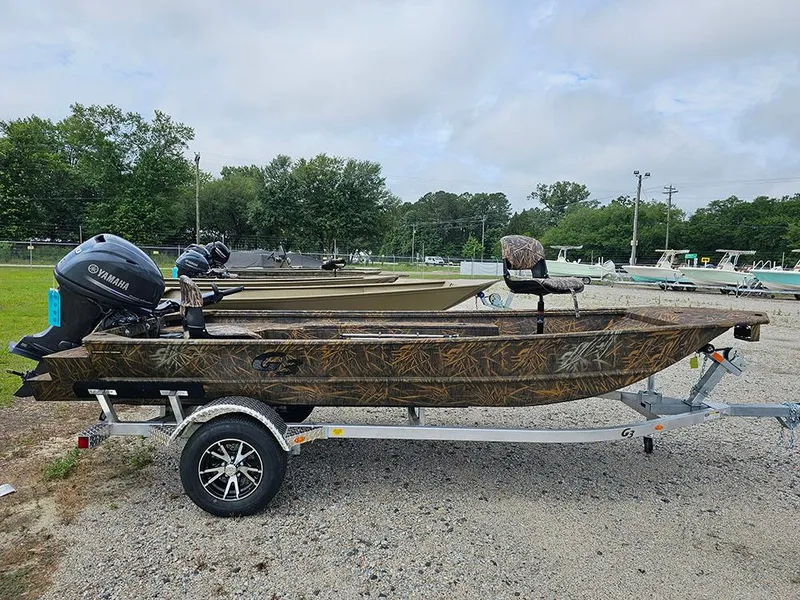 The Image of 2025 G3 Gator Tough 15 DK boat on trailer with Yamaha outboard motor. - 0