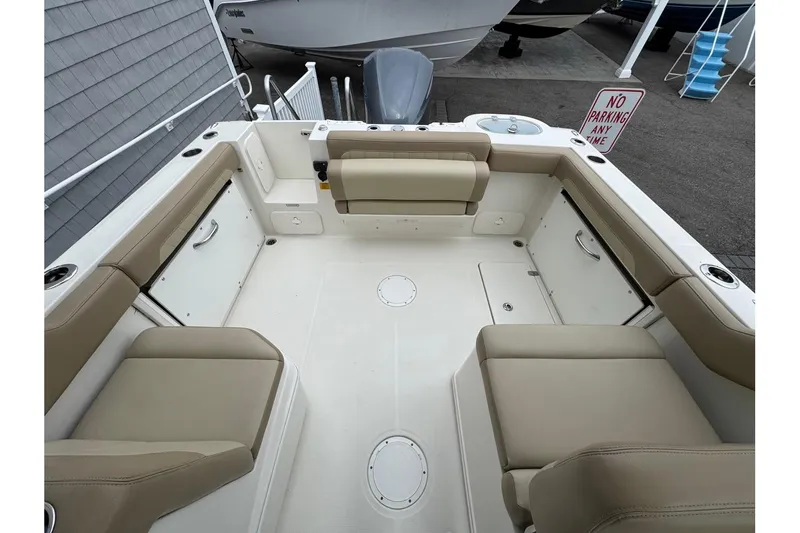 Slide: The Image of Sailfish 245 DC 2019 - 12