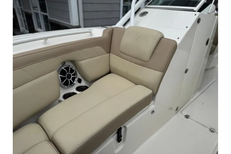 Slide: The Image of Sailfish 245 DC 2019 - 5