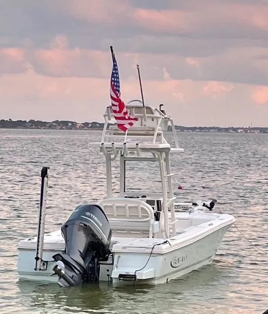 Slide: The Image of Robalo 246 Cayman 2020 - 90