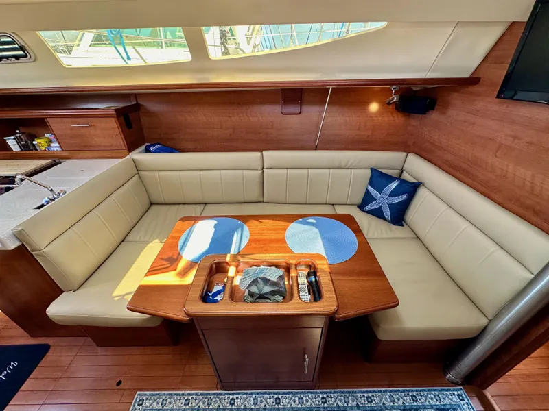 Slide: The Image of Hunter 33 2013 - 51